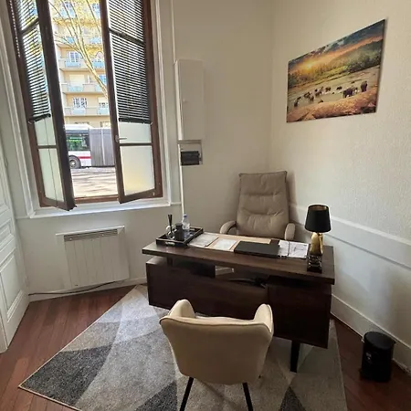 Apartman Quiet In Parking Lyon Bus Tassin-la-Demi-Lune